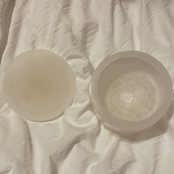 Genuine Clear Quartz Charging Jar for Crystals - Picture 3 of 3